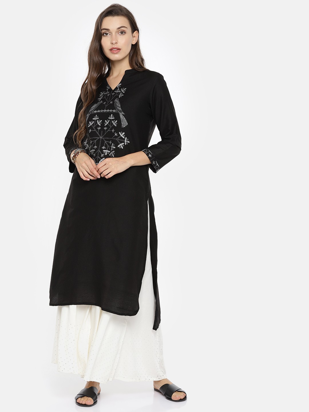

Global Desi Women Black Ethnic Printed Straight Kurta
