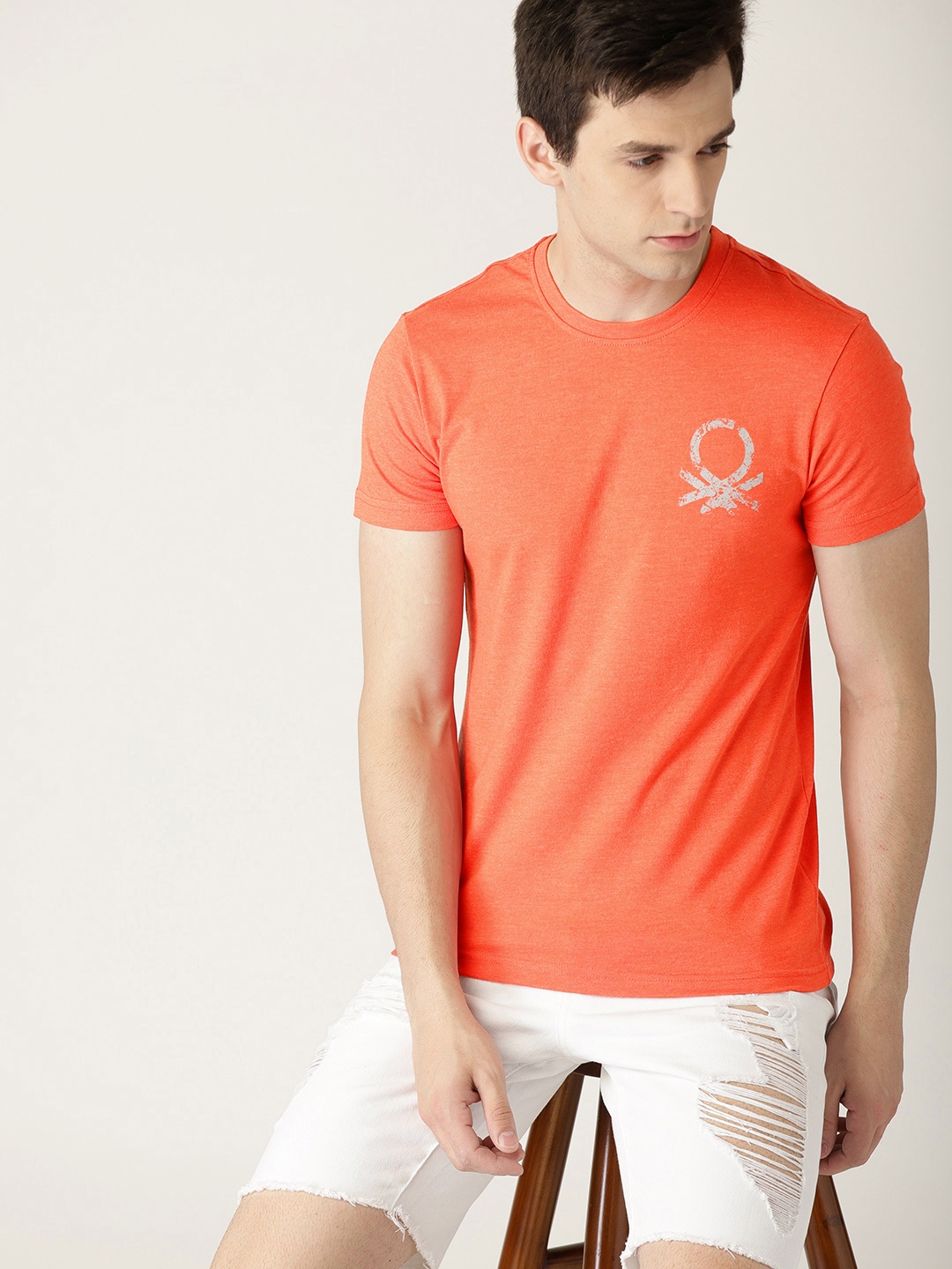 

United Colors of Benetton Men Orange Solid Round Neck T-shirt