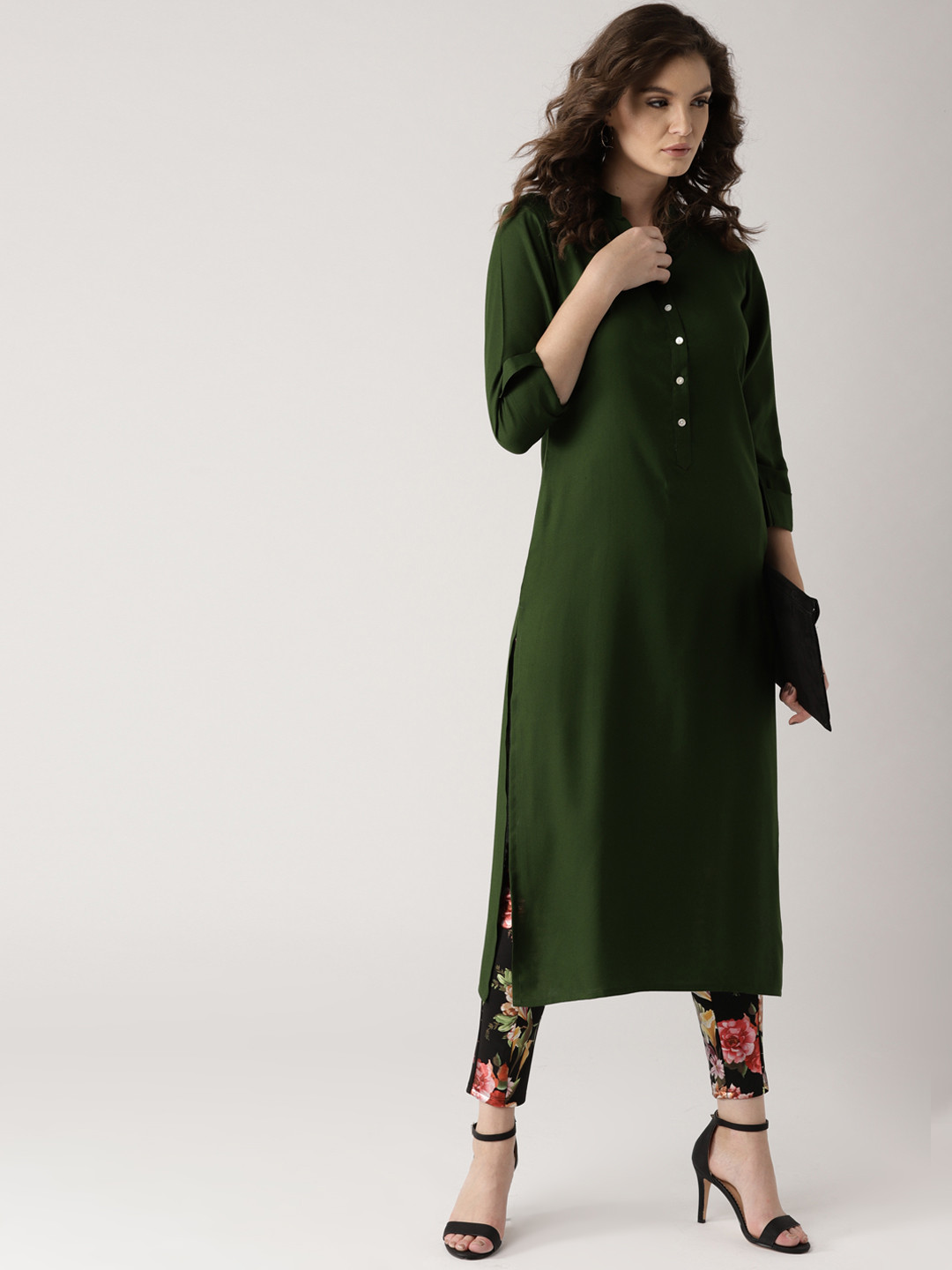

Libas Women Olive Green Solid Straight Kurta