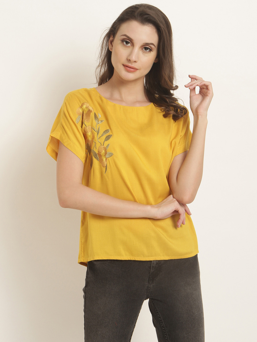 

RARE Women Mustard Printed Boxy Top