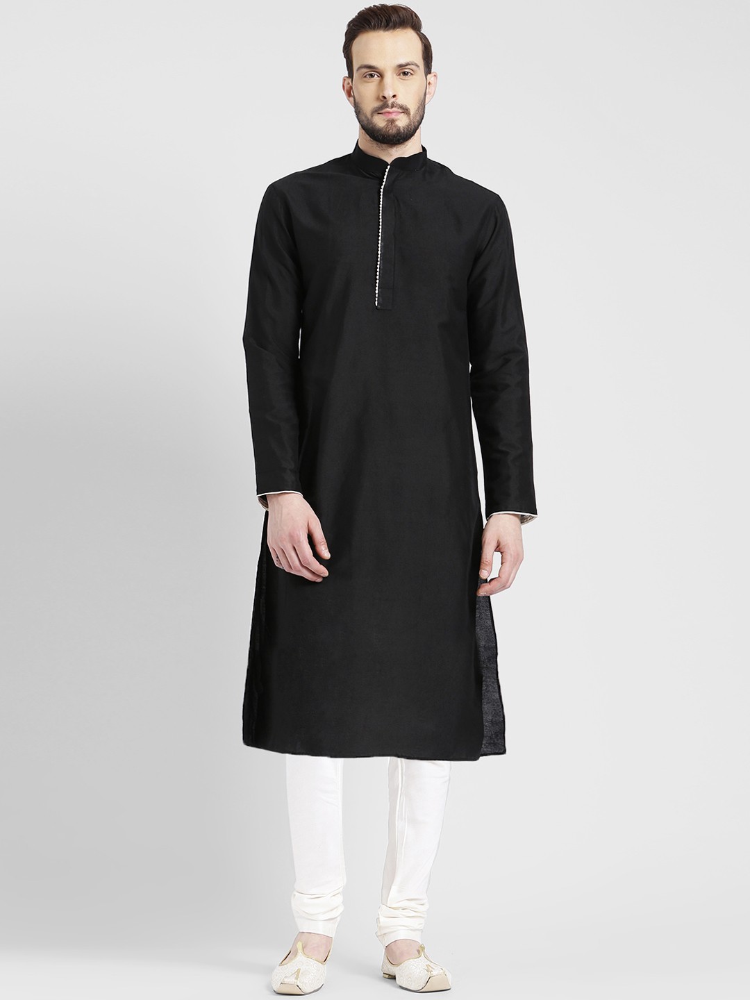 

KISAH Men Black & White Solid Kurta with Churidar