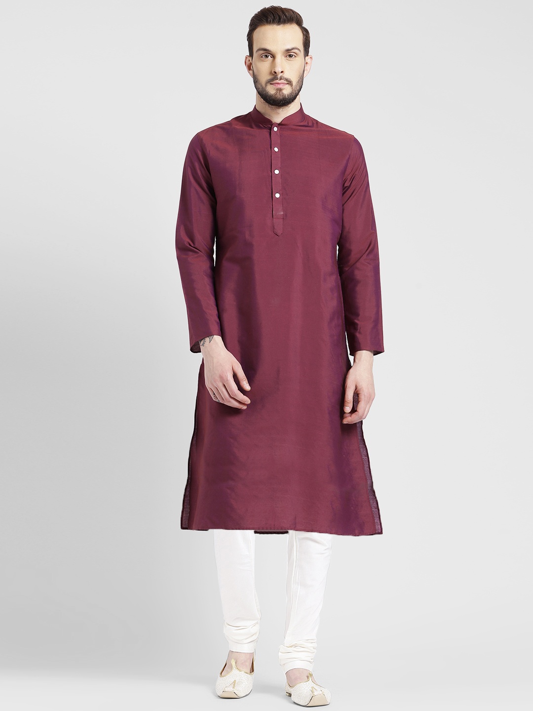 

KISAH Men Magenta & White Solid Kurta with Churidar