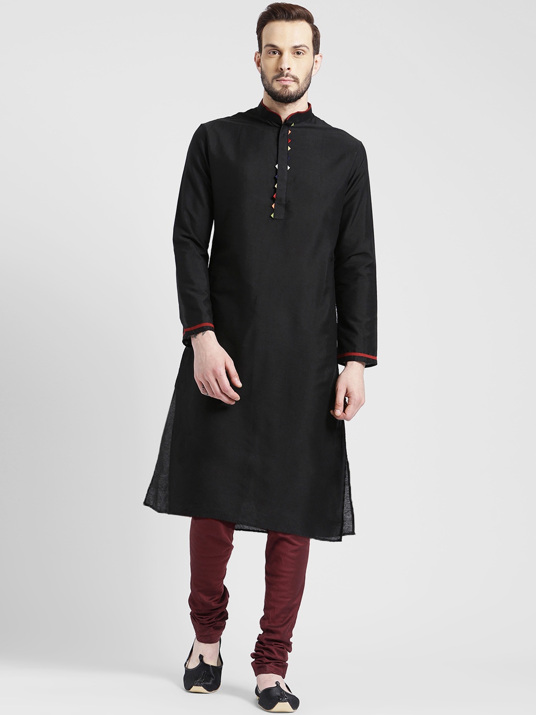 

KISAH Men Black & Maroon Solid Kurta with Churidar