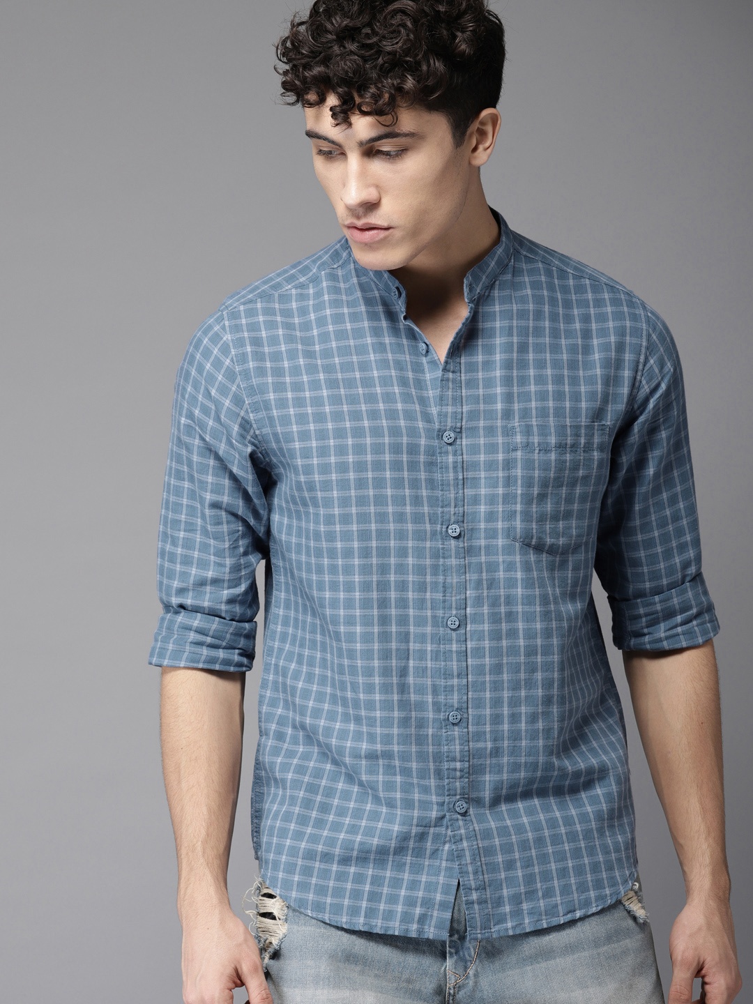 

HERE&NOW Men Blue & White Slim Fit Checked Casual Shirt