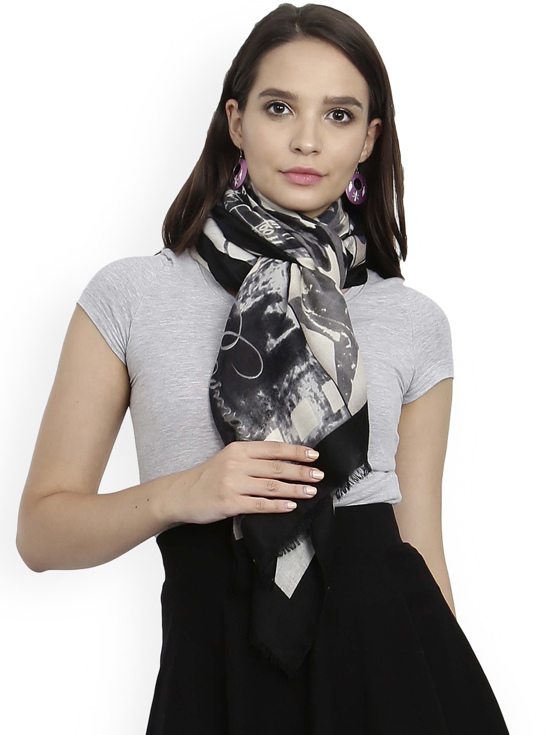 

FabSeasons Grey & Black Printed Scarf