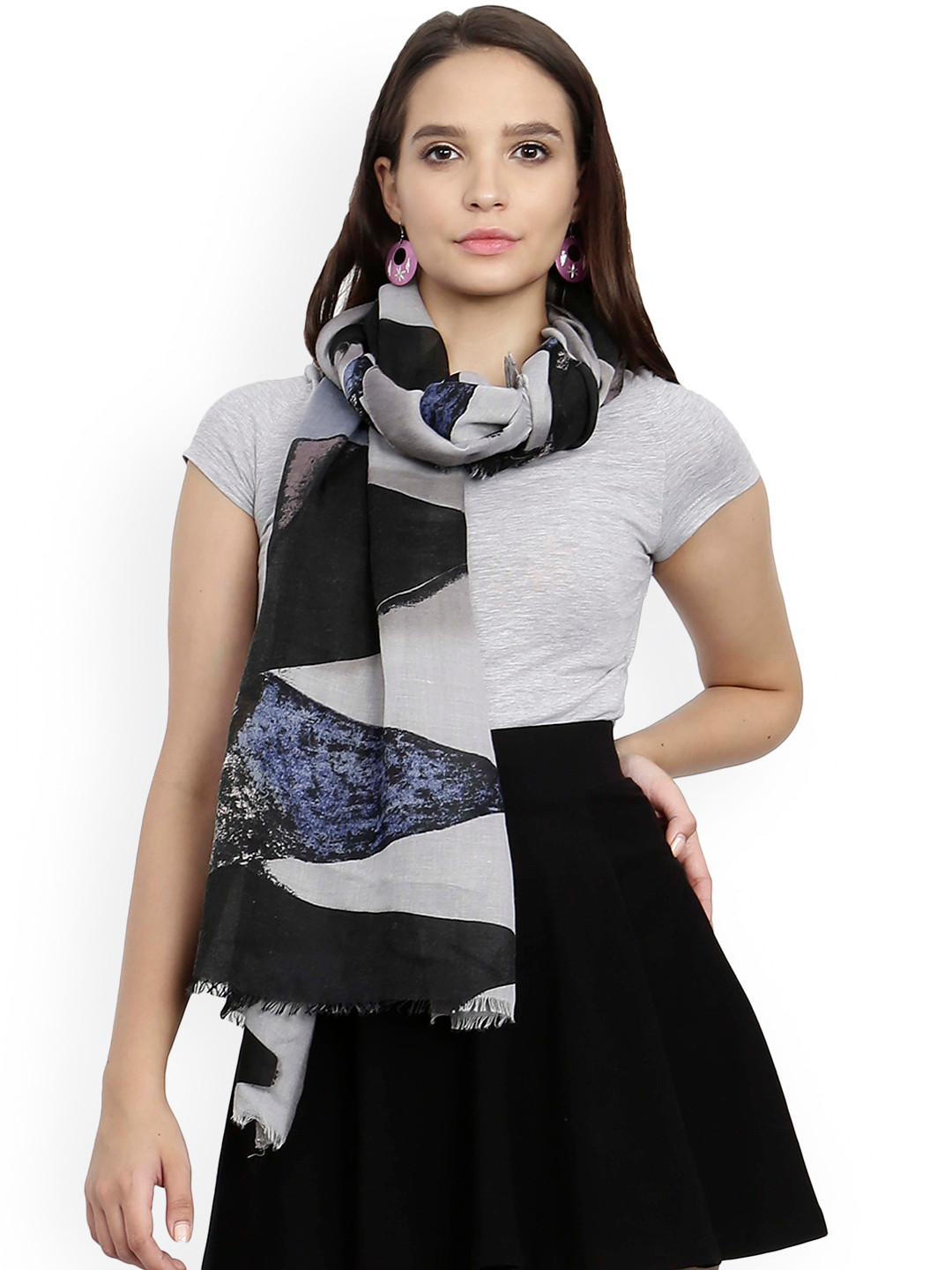 

FabSeasons Grey & Black Printed Scarf