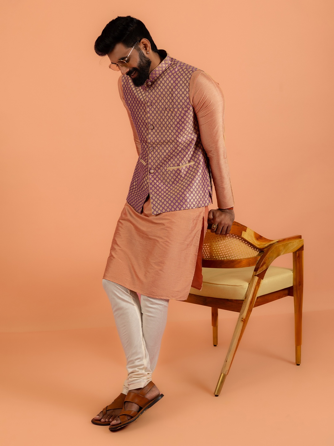 

KISAH Men Textured Regular Fit Woven Kurta Jacket Churidar Set, Peach