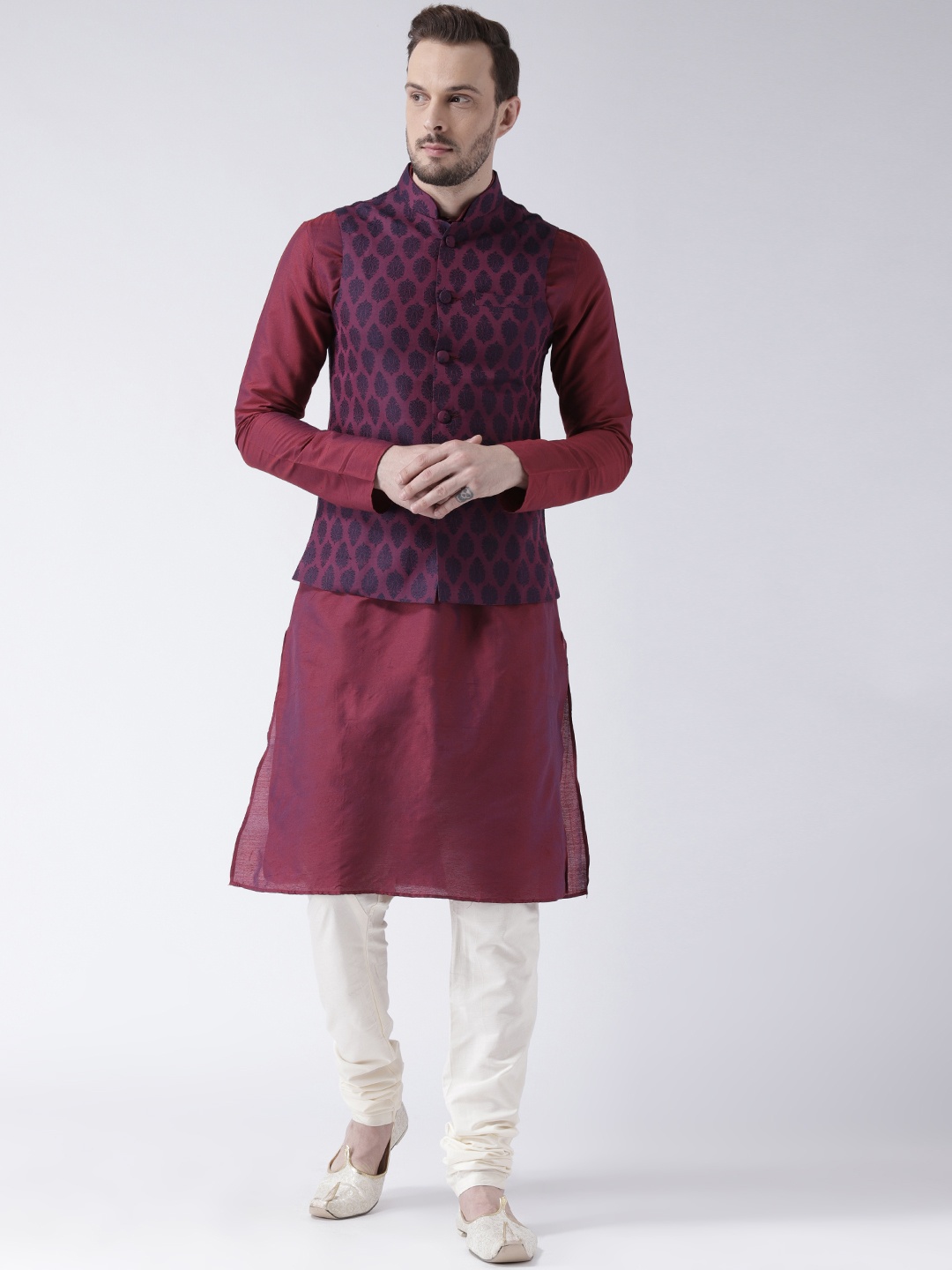 

KISAH Men Magenta & Purple Solid Banarasi Kurta with Churidar & Nehru Jacket
