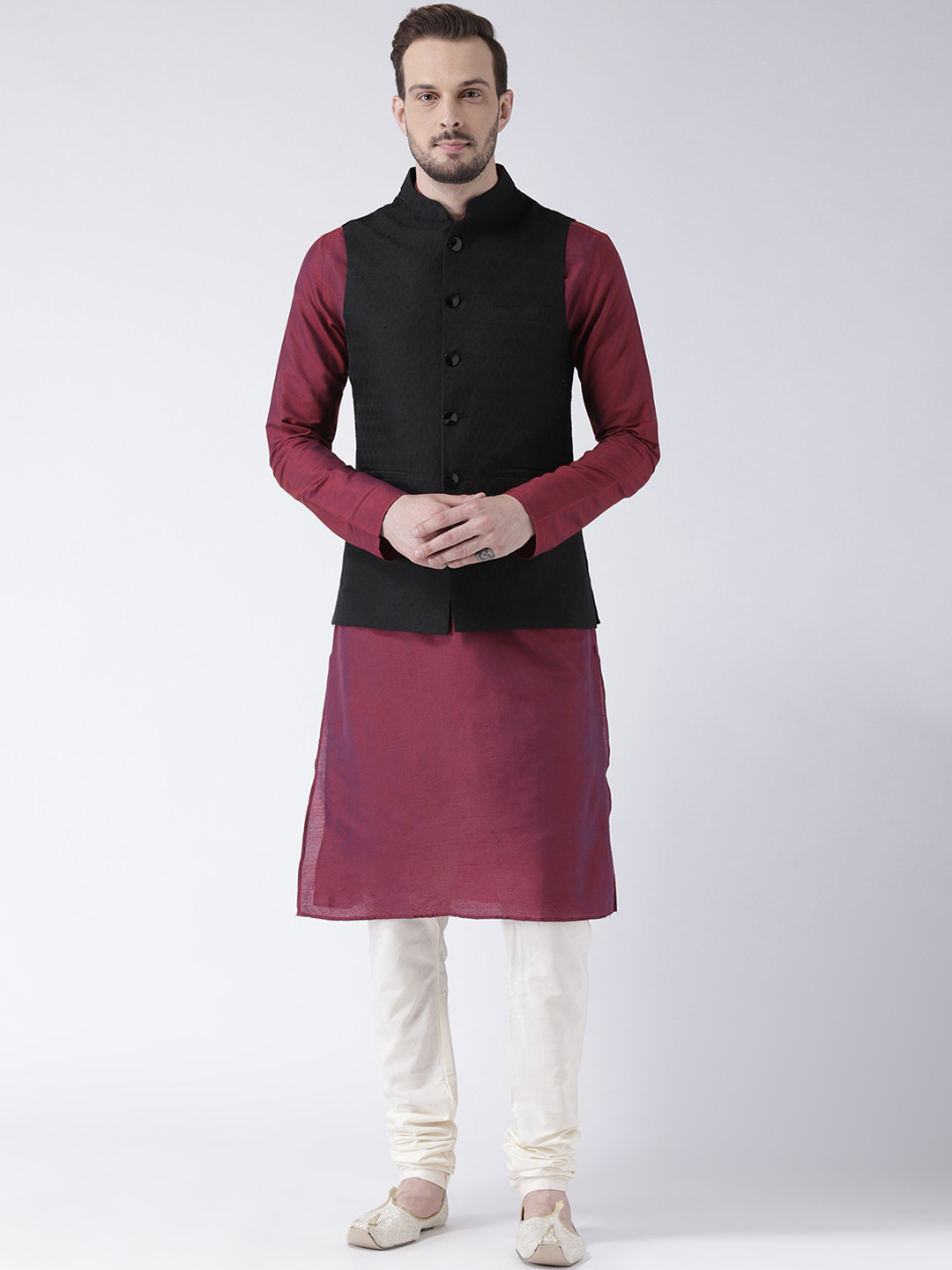 

KISAH Men Magenta & Black Solid Banarasi Kurta with Churidar & Nehru Jacket