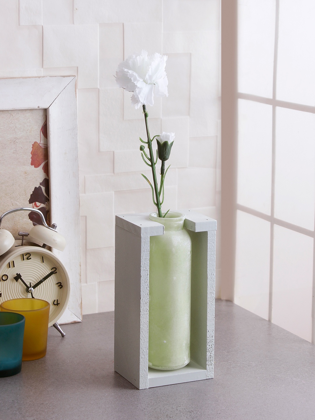 

Fourwalls Green Ceramic Flower Vases With Wooden Frame, Off white