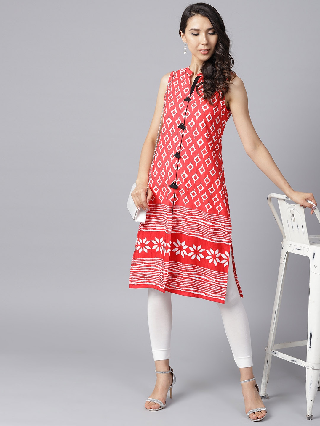 

Shree Women Red & White Printed Straight Kurta