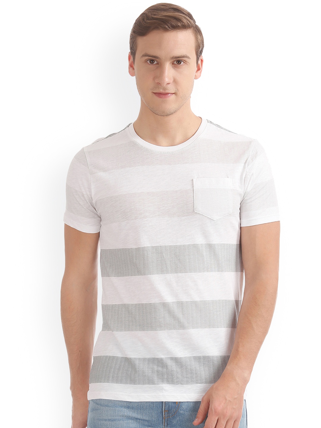 

IZOD Men White Striped Round Neck T-shirt