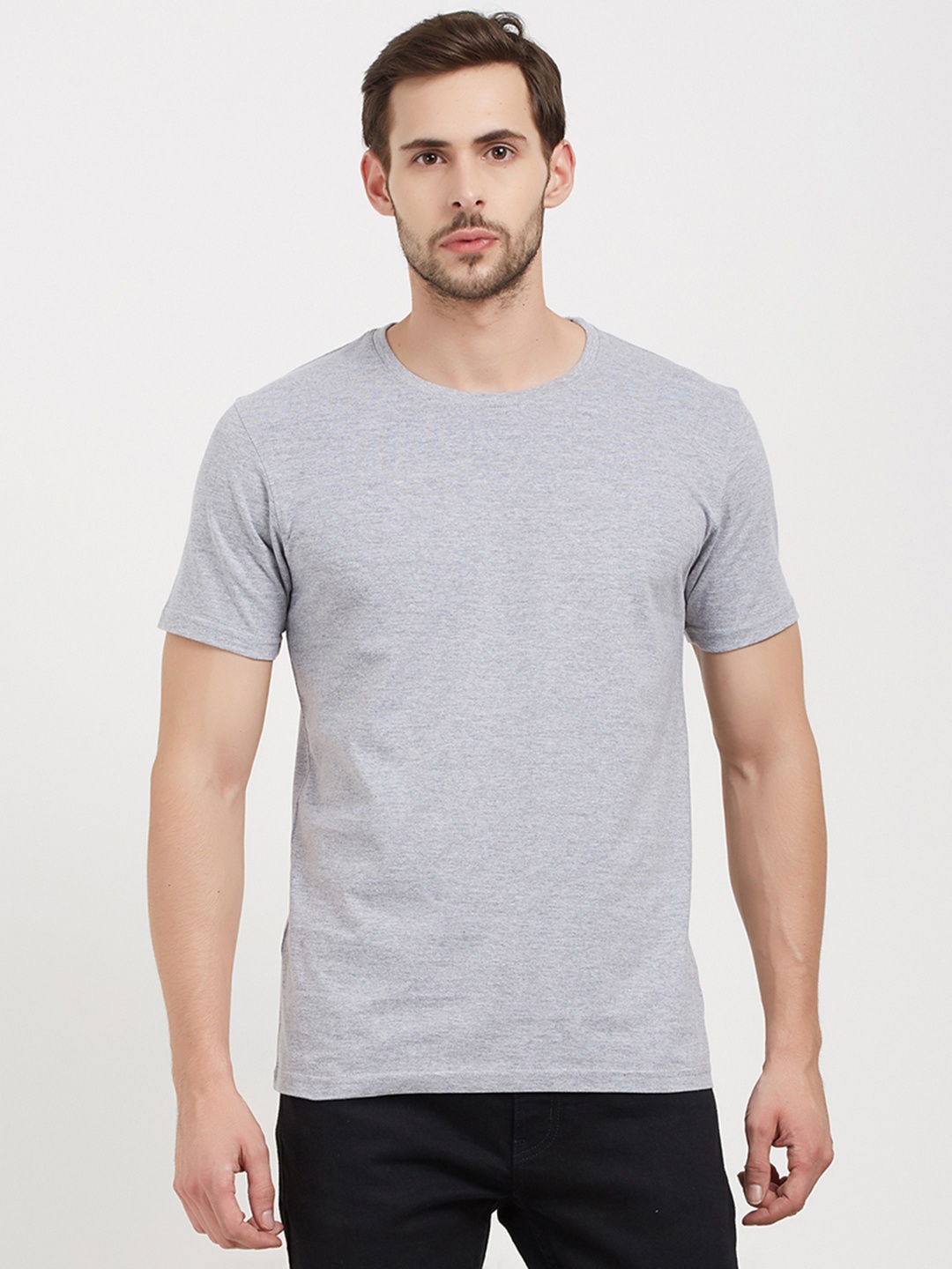 

Redwolf Men Grey Solid Round Neck T-shirt