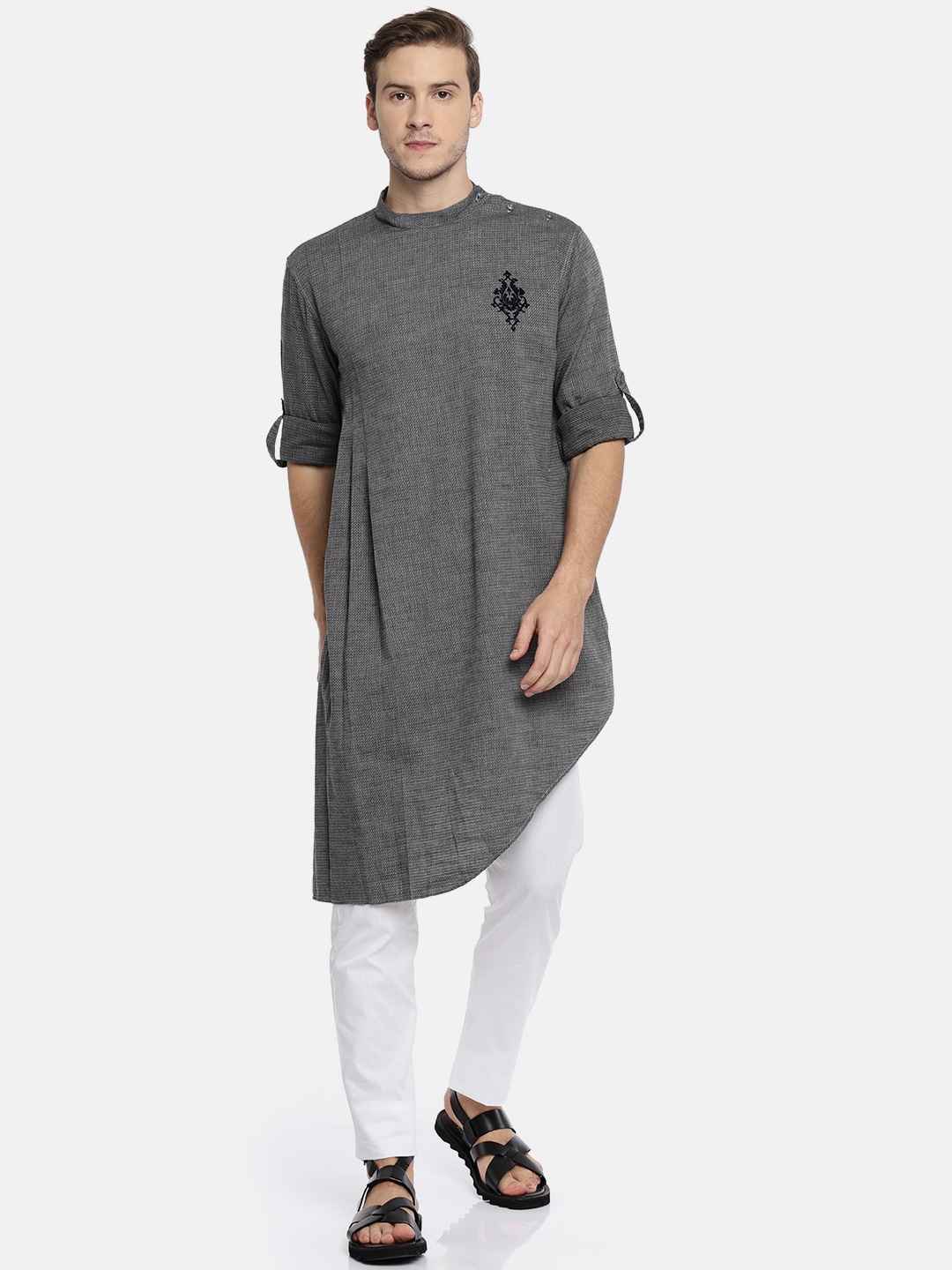 

Freehand Men Navy & White Slim Fit Self Design Kurta with Pyjamas, Navy blue