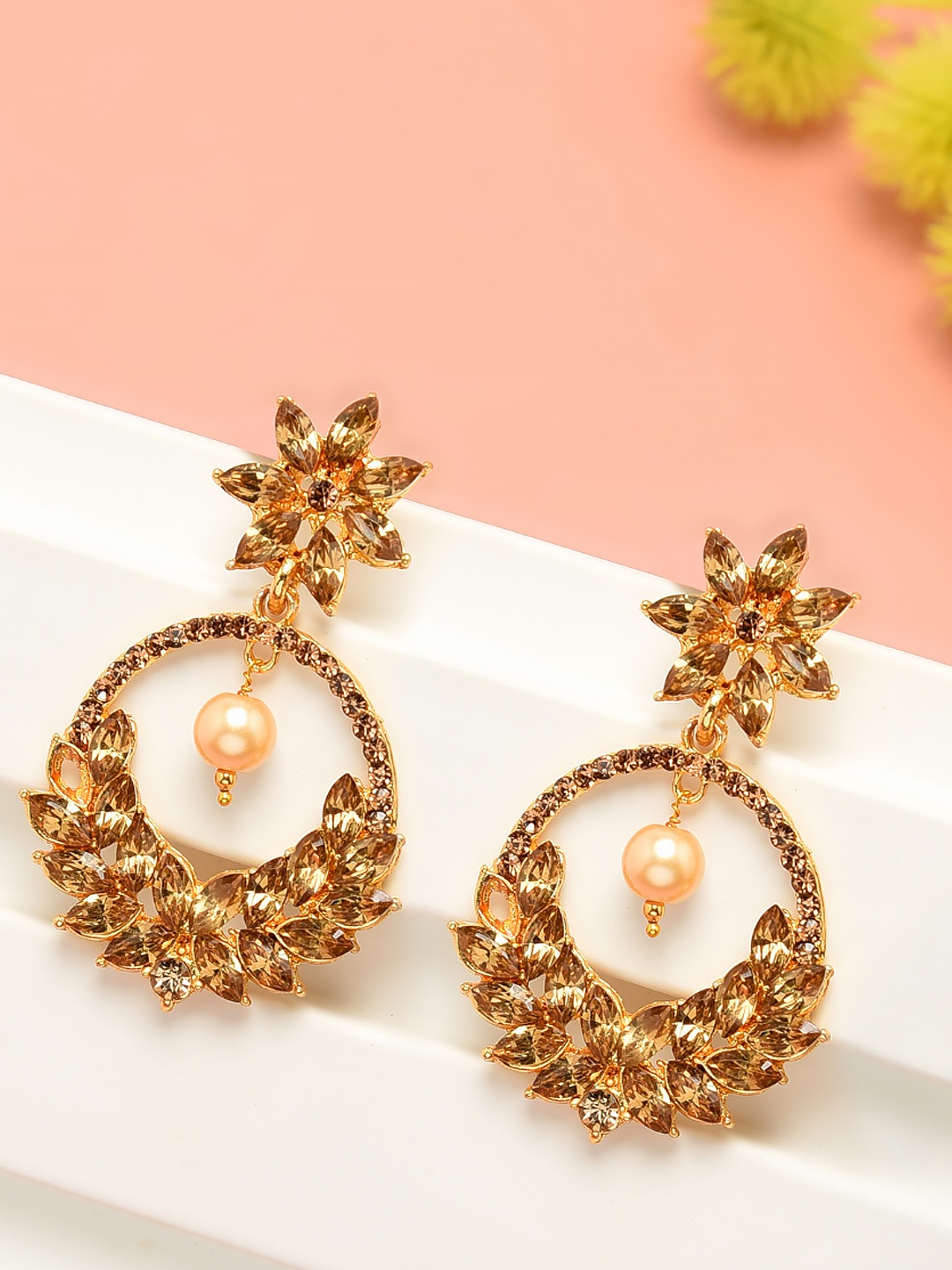 

Zaveri Pearls Off-White Gold-Plated Classic Chandbalis