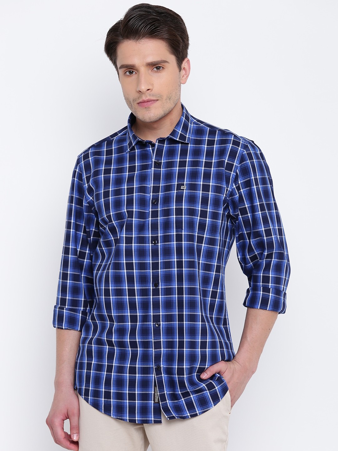 

Blackberrys Men Blue Slim Fit Checked Casual Shirt