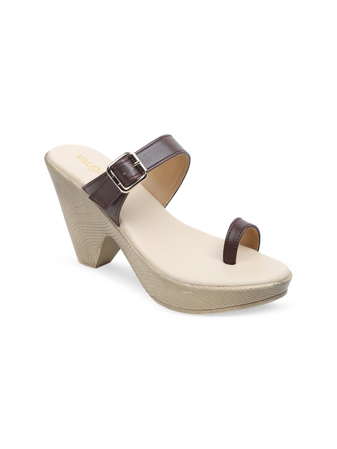 

VALIOSAA Women Brown Solid Sandals
