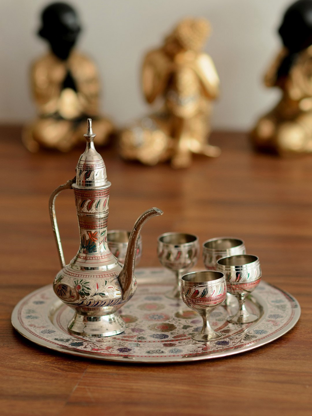 

eCraftIndia Silver-Toned & Brown Handcrafted Brass Royal Wine Glass and Surai Set