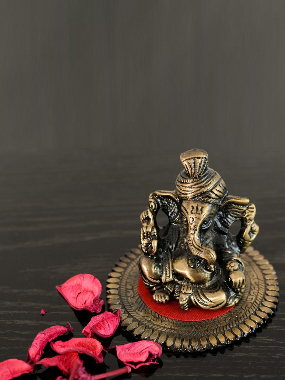 

eCraftIndia Copper-Toned Metal Pagdi Lord Ganesha on Round Base