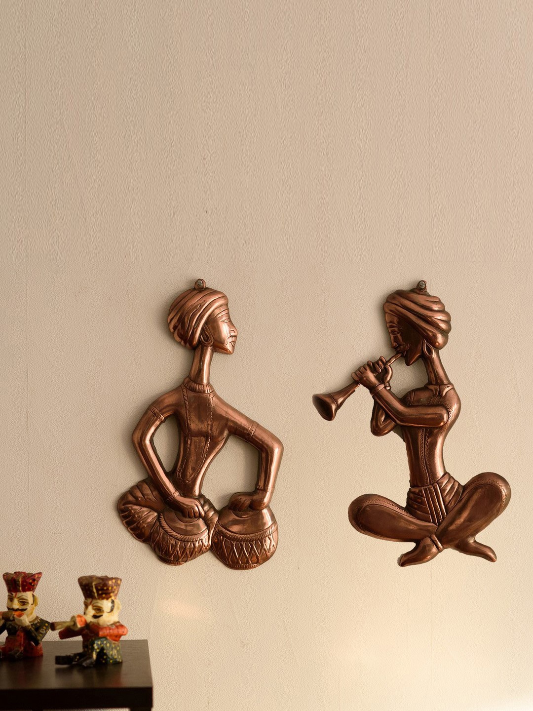 

eCraftIndia Brown Set Of 2 Handcrafted Musicians Metal Wall Hanging