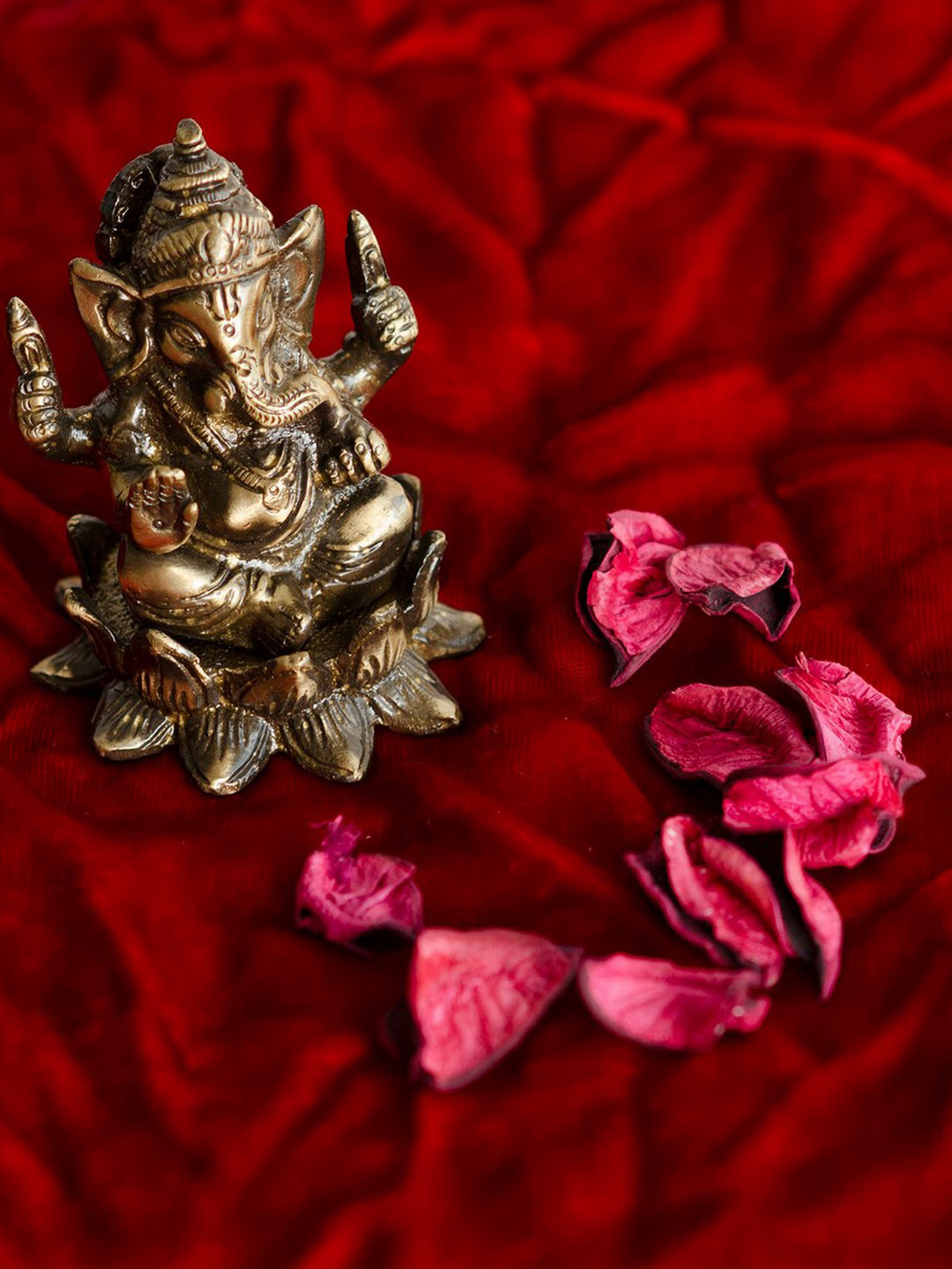 

eCraftIndia Gold-Toned Handcrafted Antique Finish Brass Lord Ganesha on Lotus