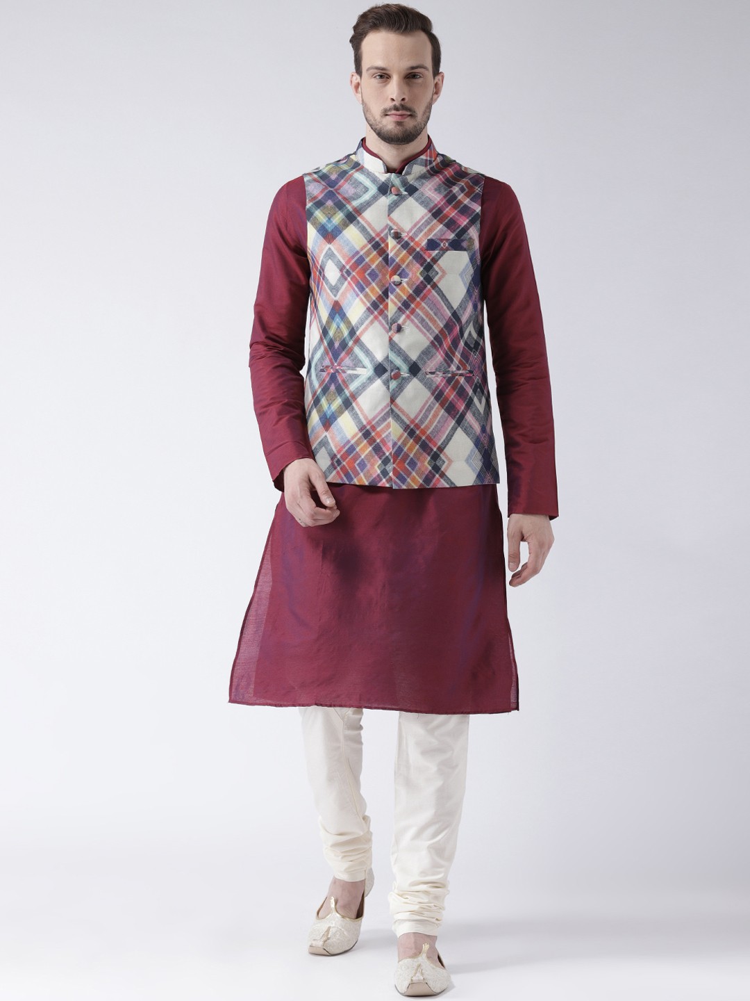 

KISAH Men Magenta & Off-White Solid Kurta with Churidar & Nehru Jacket