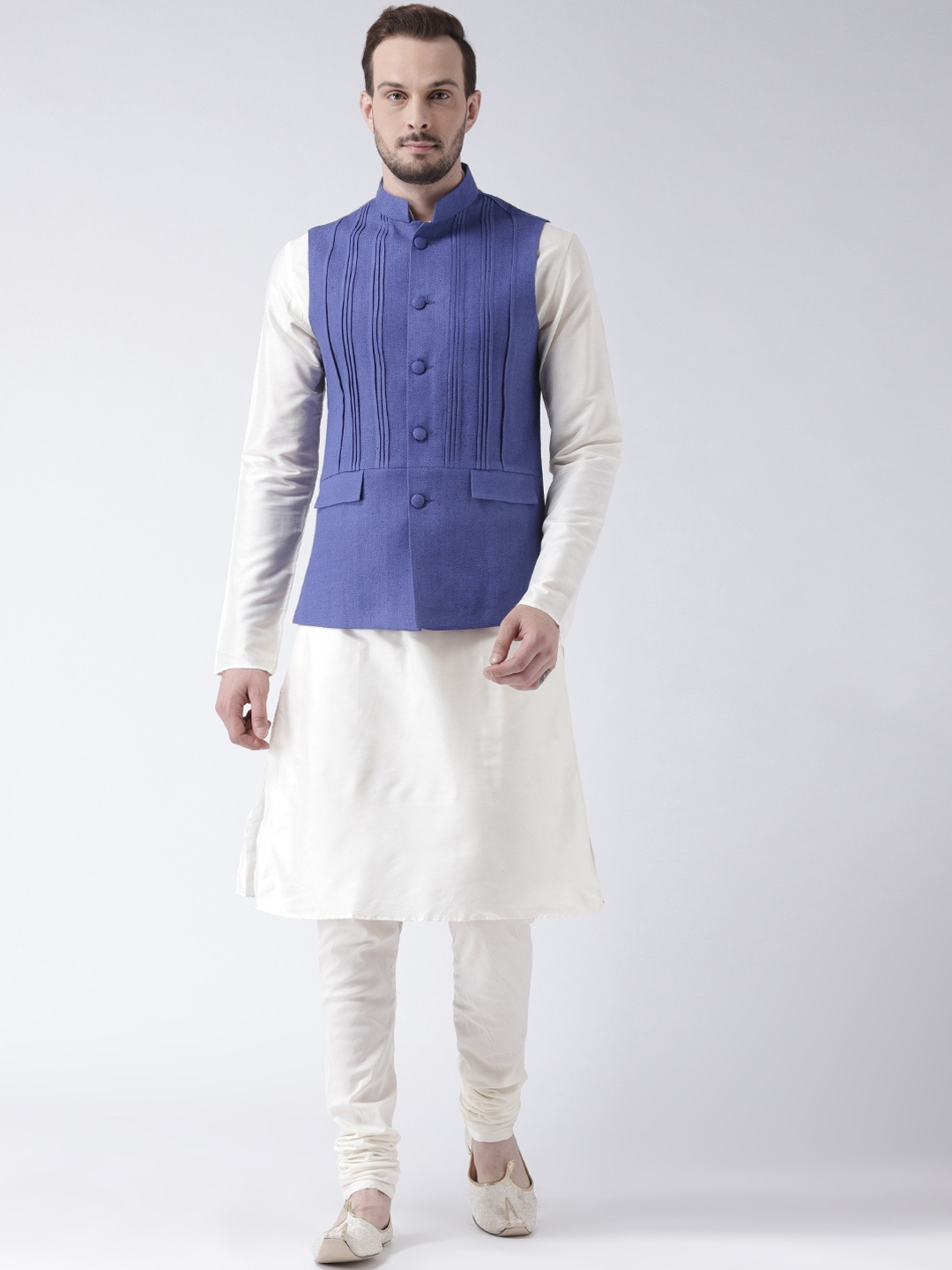 

KISAH Men Off-White & Blue Solid Kurta with Churidar & Nehru Jacket