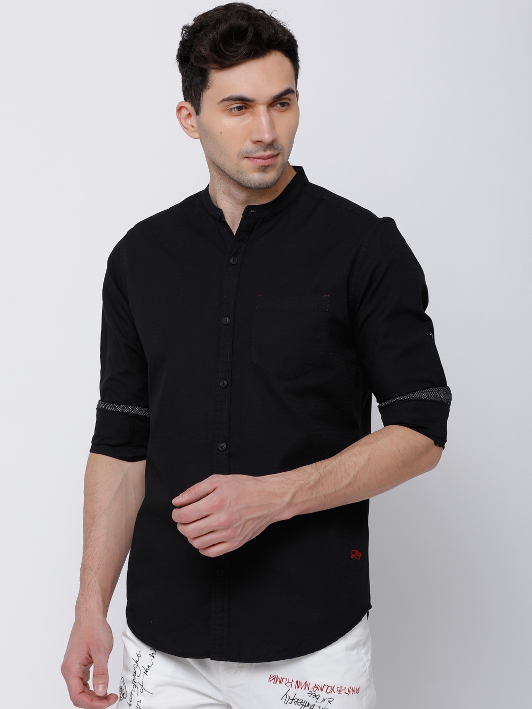 

LOCOMOTIVE Men Black Slim Fit Solid Casual Shirt
