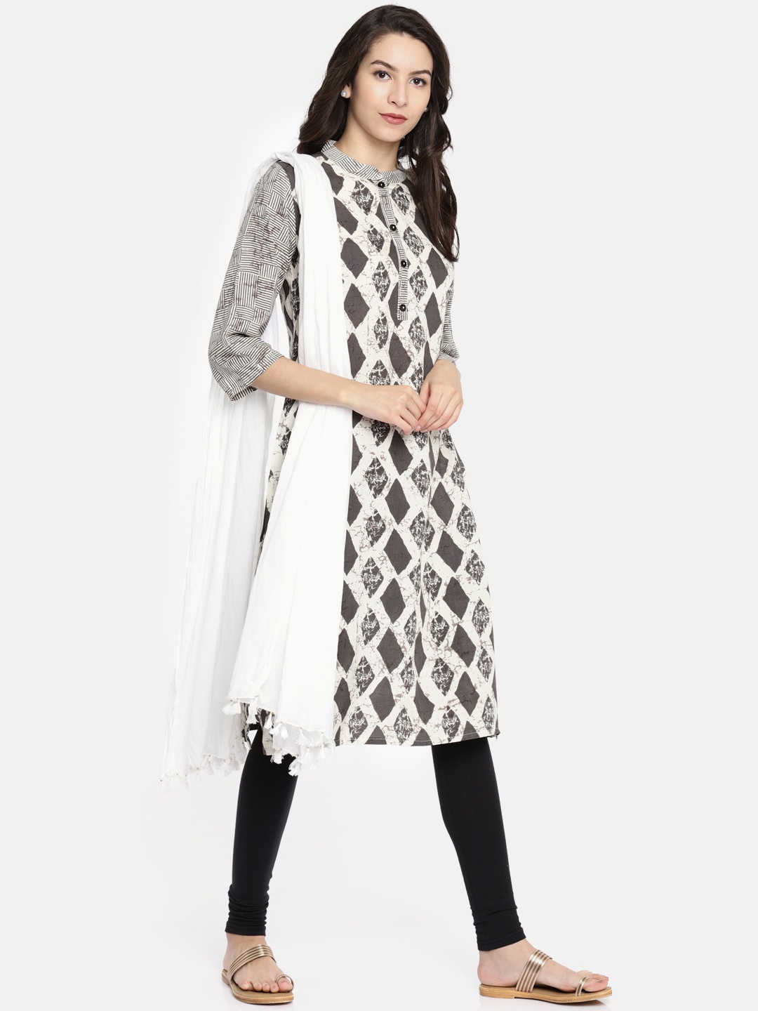 

Melange by Lifestyle White Solid Pure Cotton Dupatta