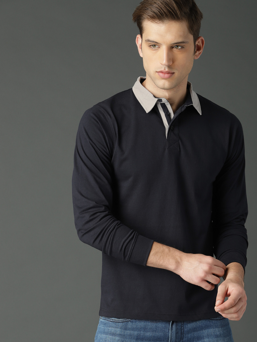 

Roadster Men Navy Blue Solid Polo Collar Pure Cotton T-shirt