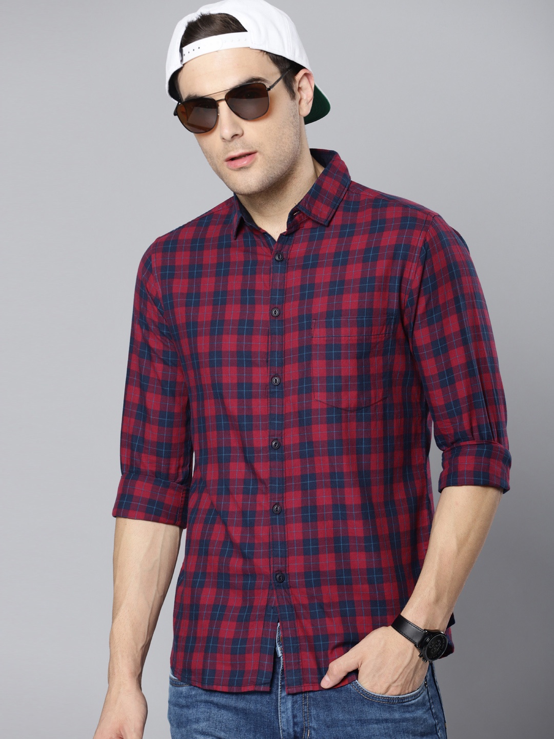 

Dennis Lingo Men Red & Navy Blue Slim Fit Checked Casual Shirt