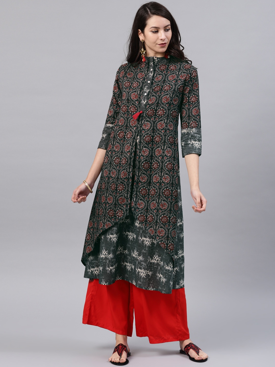 

Vishudh Women Black & Brown Printed A-Line Kurta