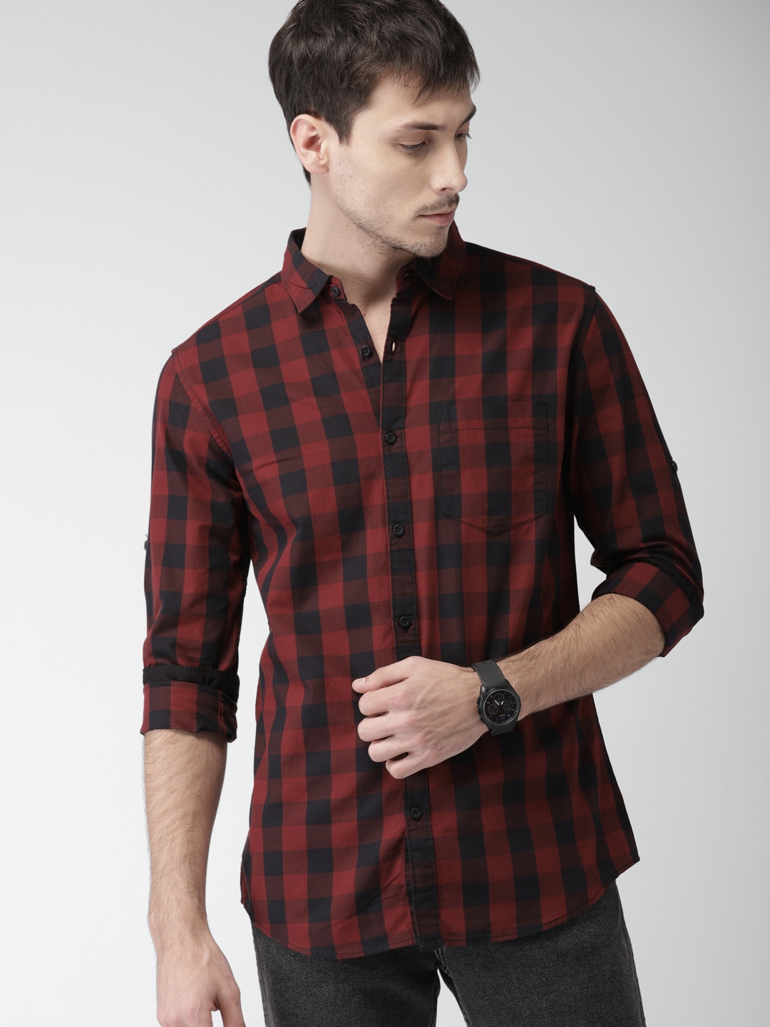 

HIGHLANDER Men Black & Maroon Slim Fit Checked Casual Shirt