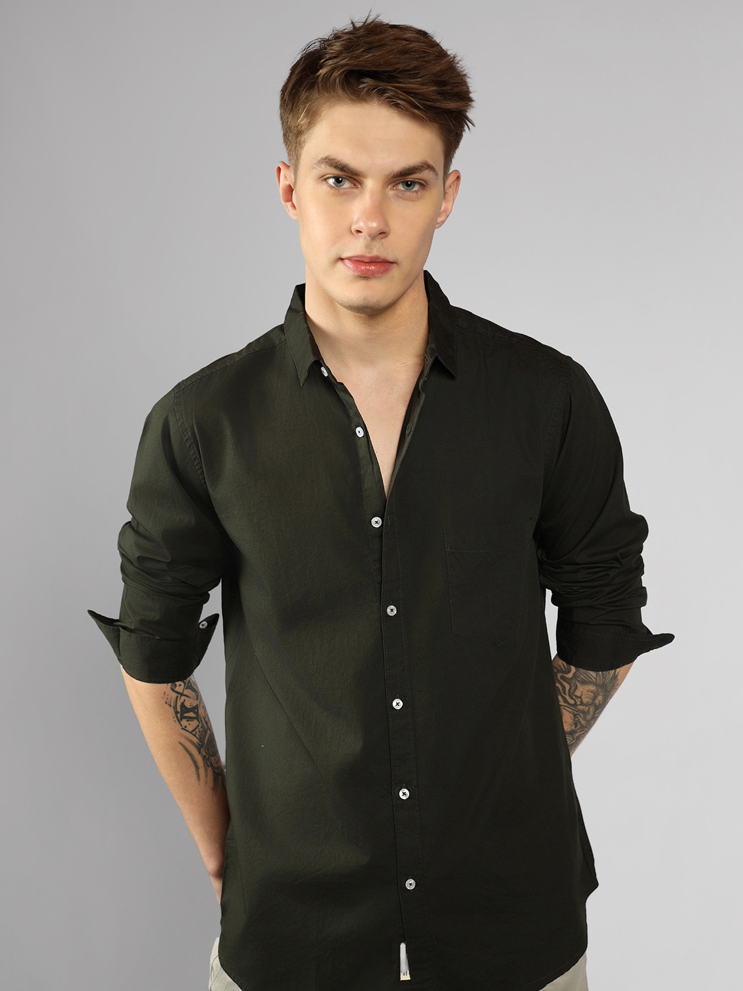 

Dennis Lingo Men Olive Green Slim Fit Casual Shirt