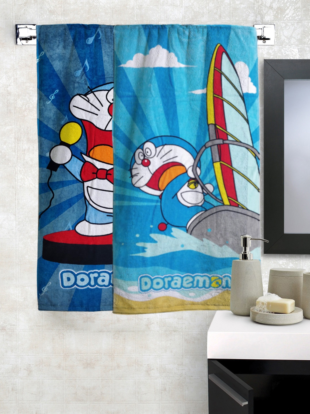 

Disney Set of 2 350 GSM Bath Towels, Multi