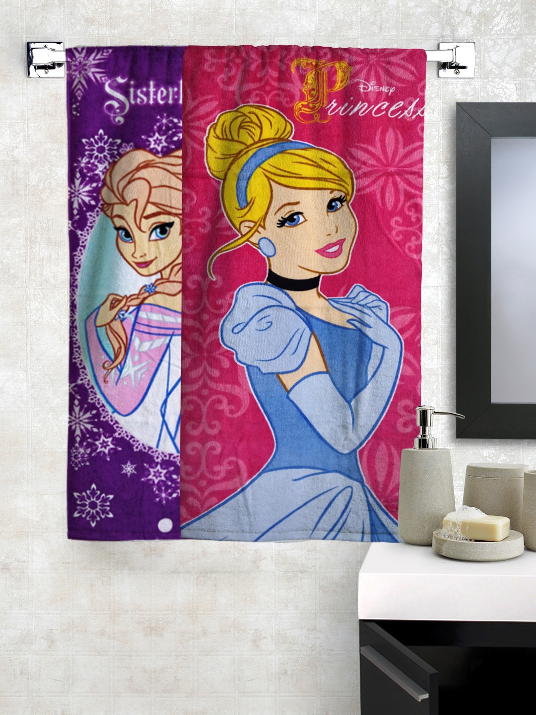 

Disney Set of 2 350 GSM Bath Towels, Multi