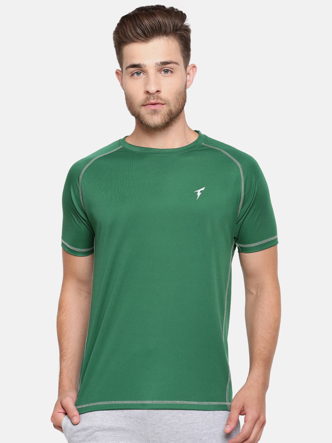 

Bareblow Men Green Solid Round Neck T-shirt