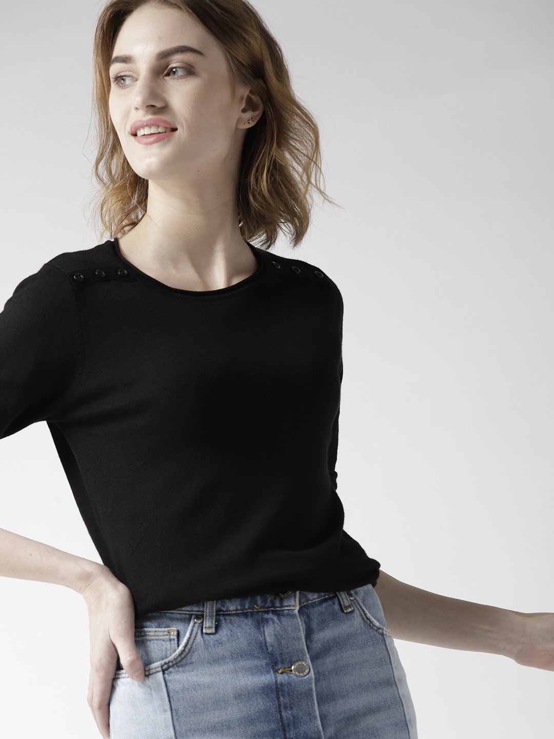 

Mast & Harbour Women Black Solid Pullover
