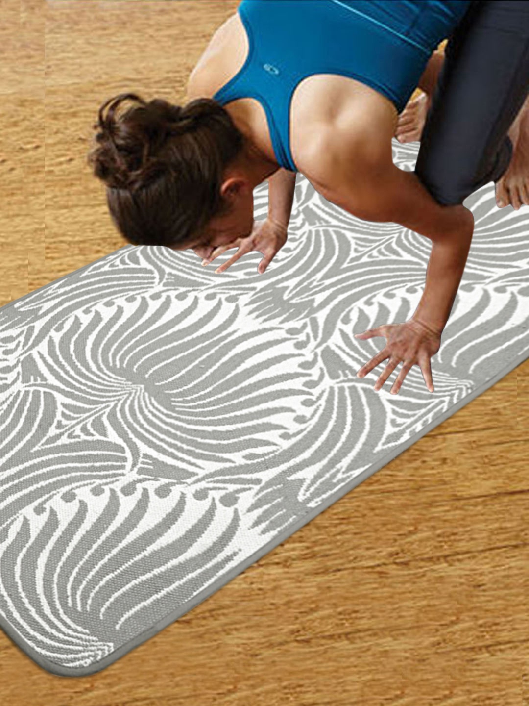 

Saral Home Unisex Grey & White Printed Anti-Skid Yoga Mat