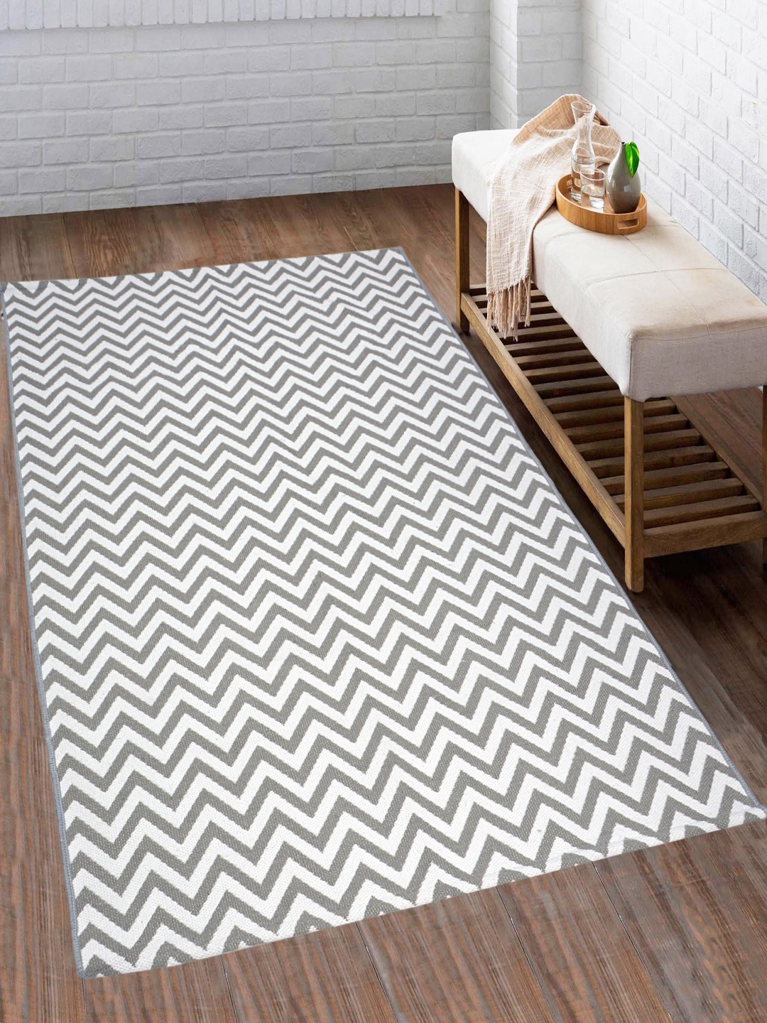 

Saral Home Unisex Grey Pritned Dhurrie