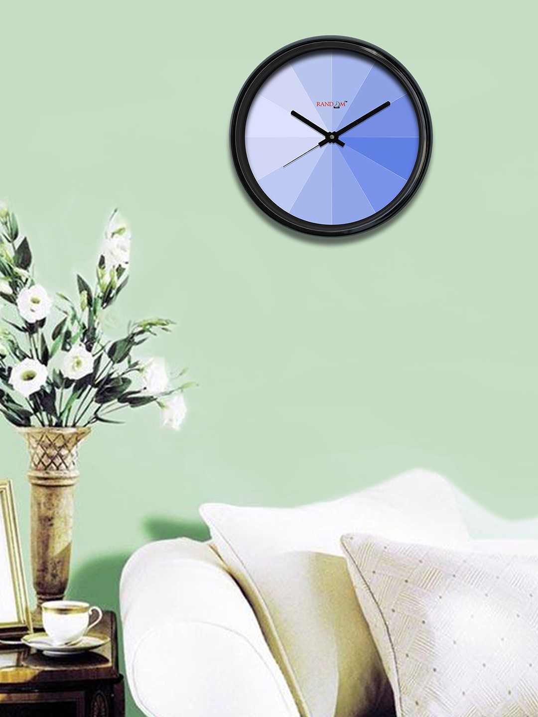 

RANDOM Purple Round Solid Analogue Wall Clock 30.4 cm x 30.4 cm x 5.08 cm