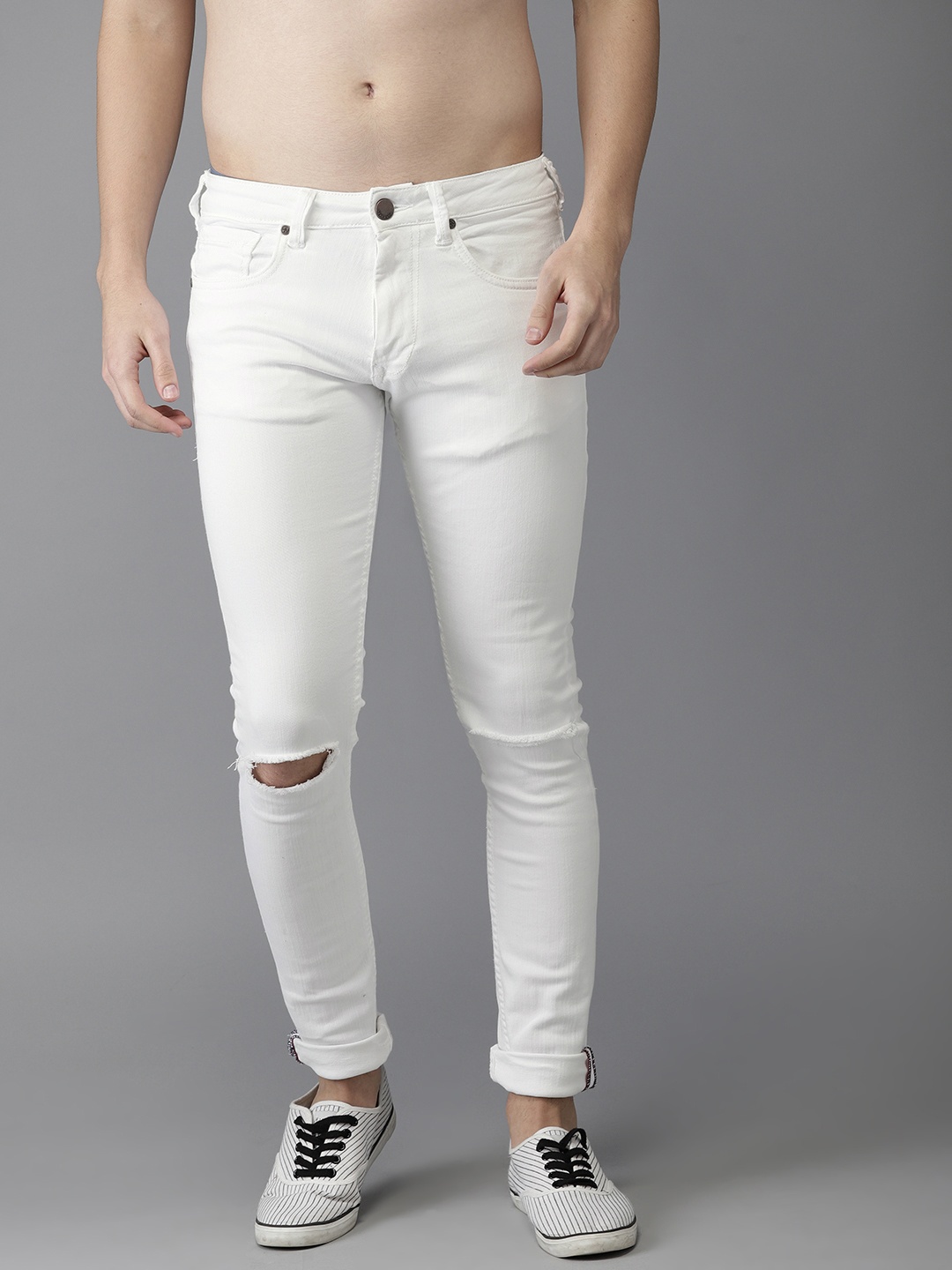

HERE&NOW Men White Skinny Fit Mid-Rise Slash Knee Jeans