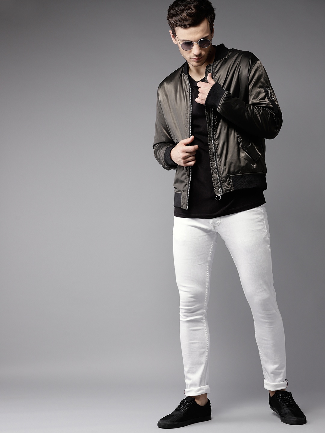

HERE&NOW Men White Skinny Fit Mid-Rise Clean Look Stretchable Jeans