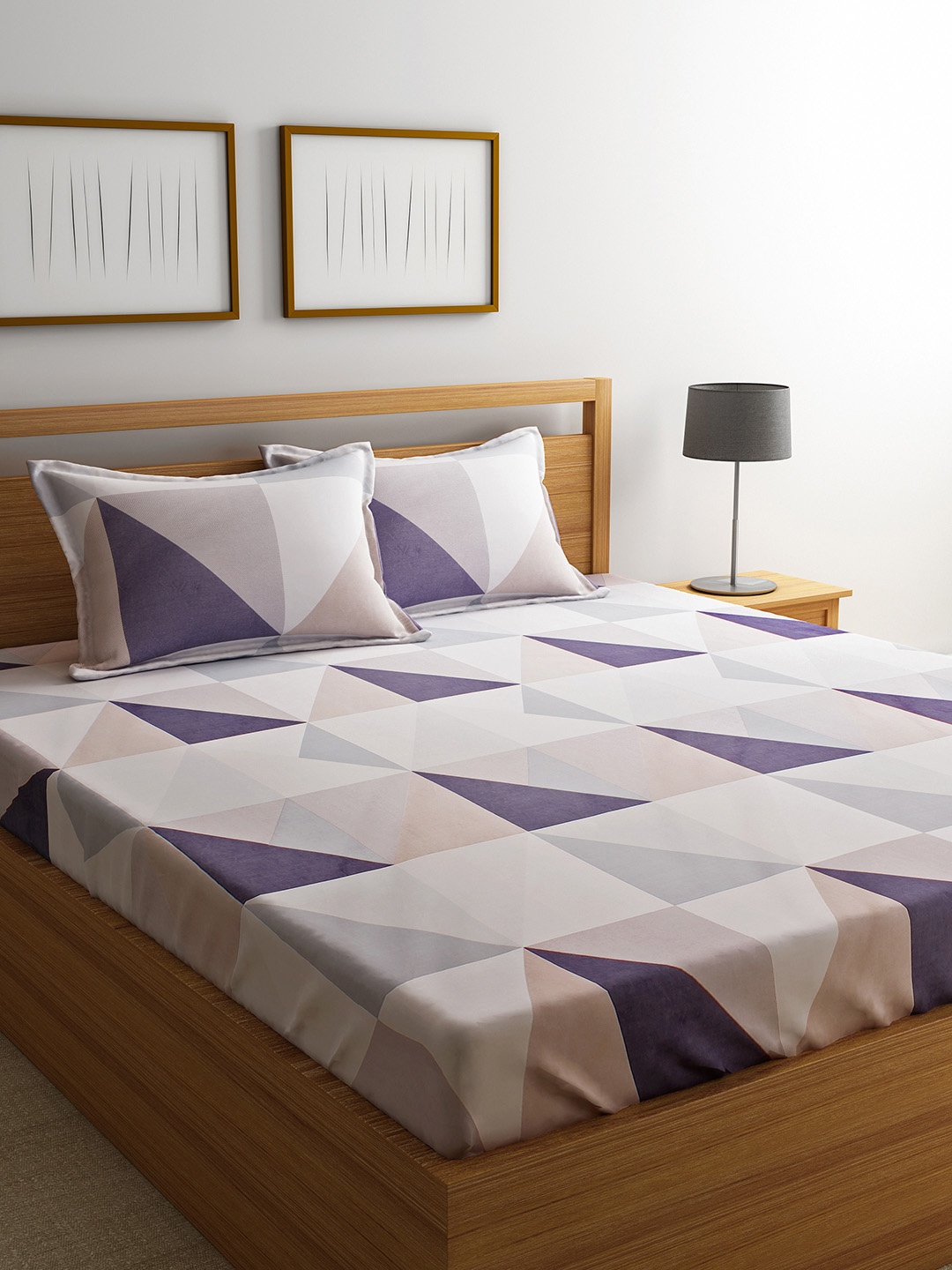 

URBAN DREAM Beige & Purple Geometric Flat 210 TC Cotton 1 King Bedsheet with 2 Pillow Covers