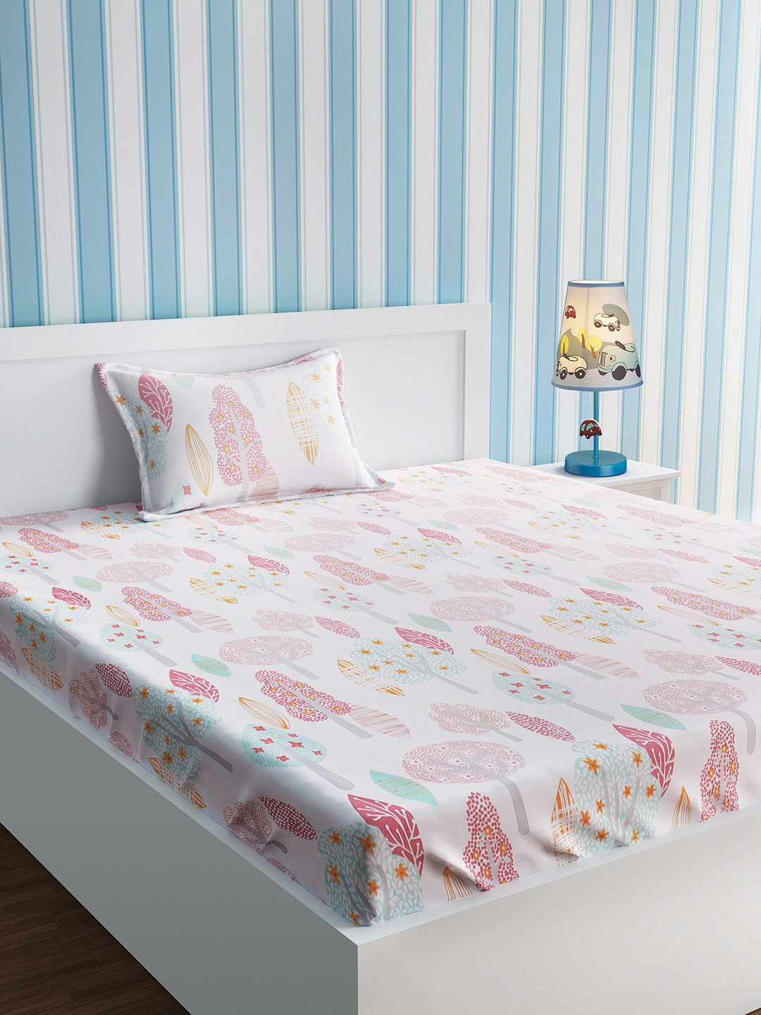 

URBAN DREAM Off-White Conversational Flat 210 TC Cotton 1 Single Bedsheet with 1 Pillow Covers