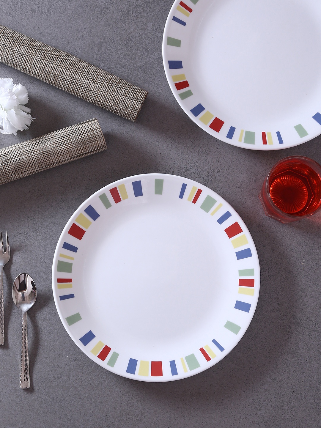 

Corelle White 6-Pieces Printed Glass Plates Set