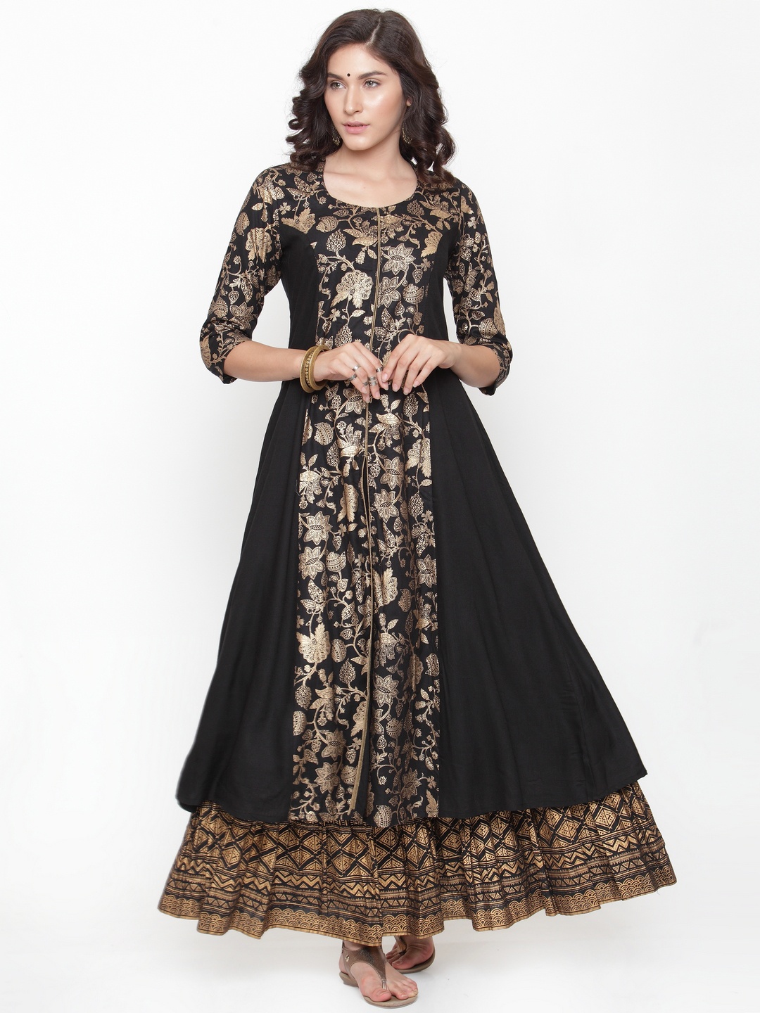 

Varanga Women Black Printed Straight Kurta