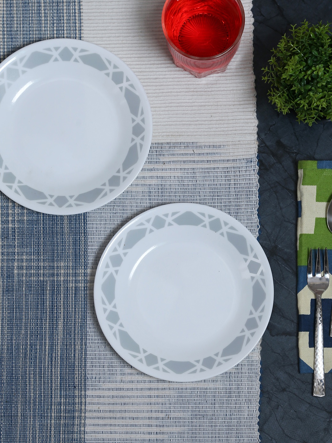 

Corelle White & Grey Set Of 6 Printed Plates