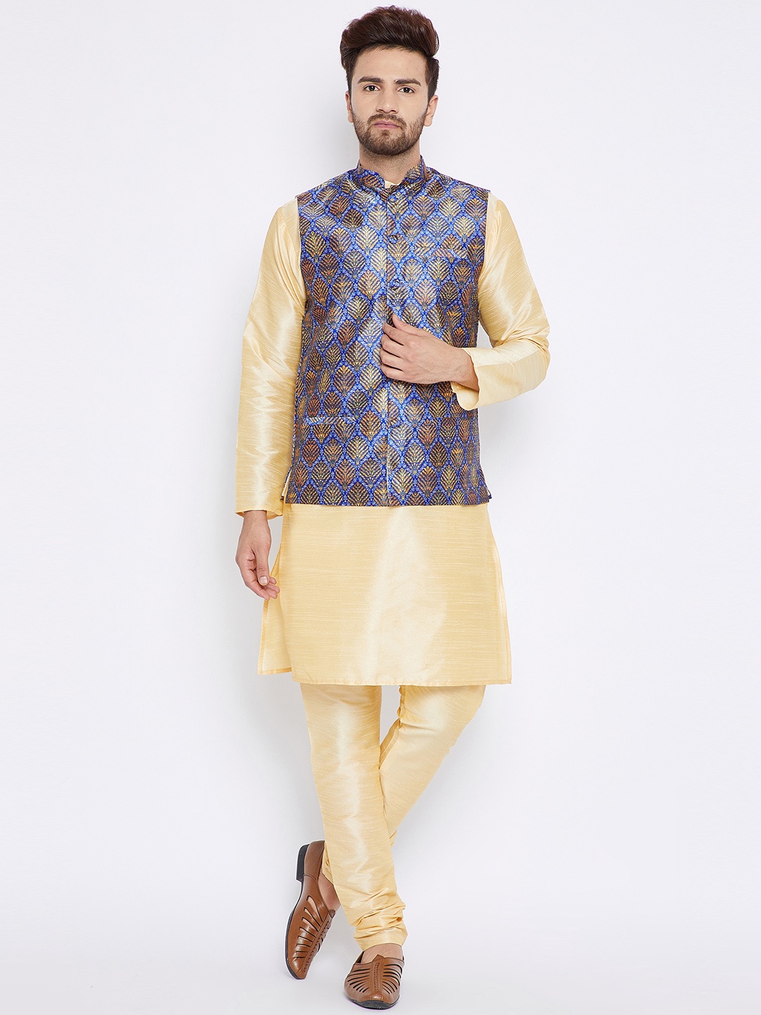 

SOJANYA Men Blue & Gold-Toned Solid Kurta with Churidar & Nehru Jacket