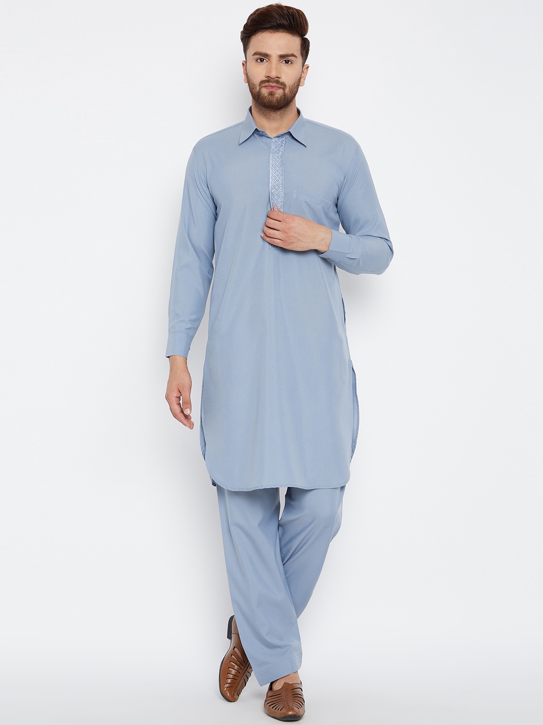 

SOJANYA Men Blue Solid Kurta with Salwar